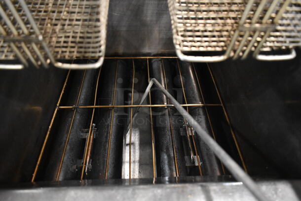 2016 Dean D150GNTS Stainless Steel Commercial Floor Style Natural Gas Powered Deep Fat Fryer w/ 2 Metal Fry Baskets on Commercial Casters. 120,000 BTU.  - Image 3 of 6