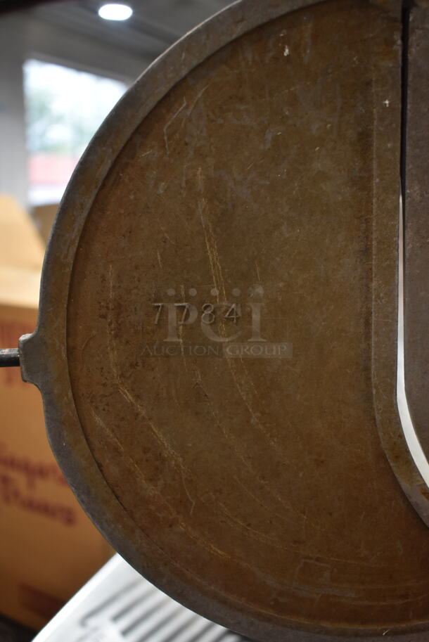 Hobart A-200T Metal Commercial Countertop 20 Quart Planetary Dough Mixer w/ Pelican Head, Metal Mixing Bowl, Whisk and Paddle Attachments. 115 Volts, 1 Phase. Tested and Working! - Image 7 of 12