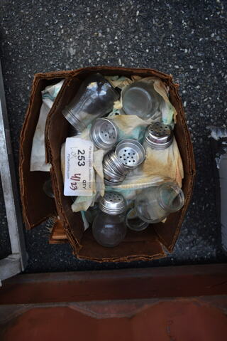 ALL ONE MONEY! Lot of Various Items Including Seasoning Shakers