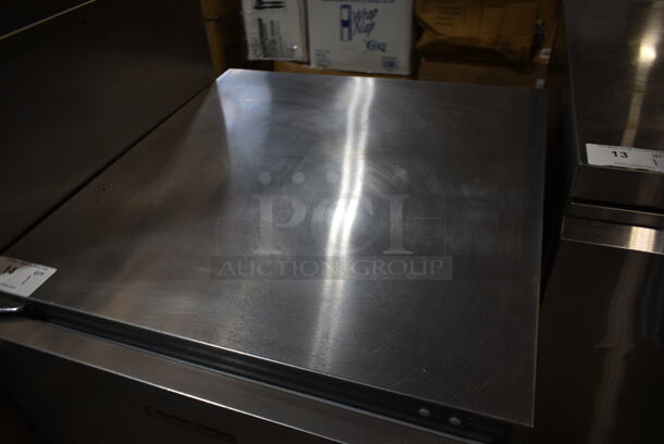 Traulsen UHT27-L Stainless Steel Commercial Single Door Undercounter Cooler on Commercial Casters. 115 Volts, 1 Phase. Tested and Working! - Image 2 of 5