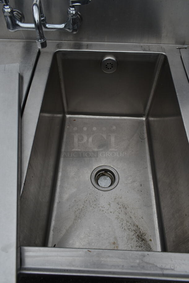 Stainless Steel Commercial 3 Bay Sink w/ Right Side Drain Board, 2 Faucets, 2 Handles and Spray Nozzle Attachment. Bays 16x26.5 - Image 5 of 9