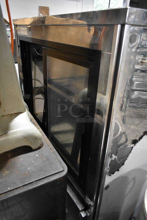 2016 Leader HDL48S/C Stainless Steel Commercial Floor Style Deli Display Case Merchandiser. 115 Volts, 1 Phase. Tested and Powers On But Does Not Get Cold
 - Image 6 of 8