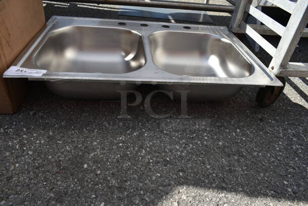 Elkay Stainless Steel 2 Bay Drop In Sink.  - Image 2 of 4
