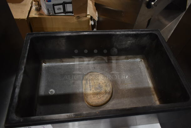Vollrath 1001 Stainless Steel Commercial Countertop Food Warmer. 120 Volts, 1 Phase. Tested and Working! - Image 3 of 6