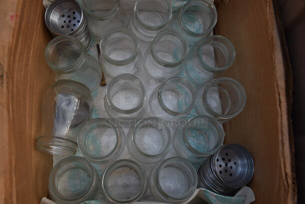 ALL ONE MONEY! Lot of Various Items Including Seasoning Shakers - Image 3 of 3