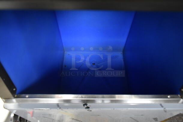 BRAND NEW SCRATCH AND DENT! 2022 Eillion AF1131 Stainless Steel Commercial Ice Head on Commercial Ice Bin. 115 Volts, 1 Phase.  - Image 5 of 7