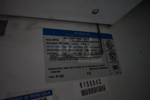 Beverage Air MT38 Metal Commercial 2 Door Reach In Cooler Merchandiser w/ Poly Coated Racks. 115 Volts, 1 Phase. Tested and Powers On But Does Not Get Cold
 - Image 6 of 7