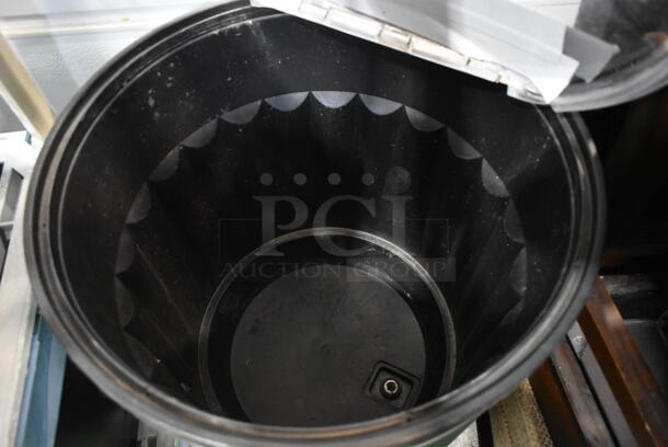 2 Metal Commercial Portable Ice Bin Bottle Merchandiser on Casters. 2 Times Your Bid! - Image 7 of 7