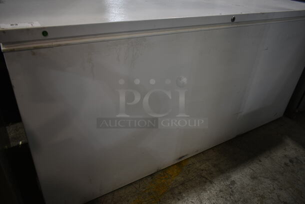 Metal Chest Freezer w/ Hinge Lid. Tested and Powers On But Does Not Get Cold - Image 3 of 5