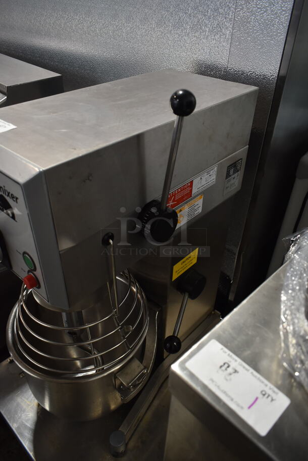 Varimixer W20 Metal Commercial Countertop 20 Quart Planetary Dough Mixer w/ Stainless Steel Mixing Bowl, Bowl Guard and Dough Hook Attachment. 110 Volts, 1 Phase. Tested and Working! - Image 4 of 7