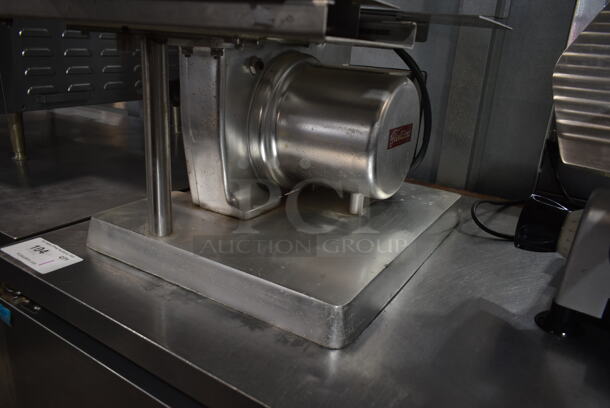 Fleetwood 5785 Metal Commercial Countertop Meat Saw. 115 Volts, 1 Phase. Tested and Does Not Power On - Image 3 of 8
