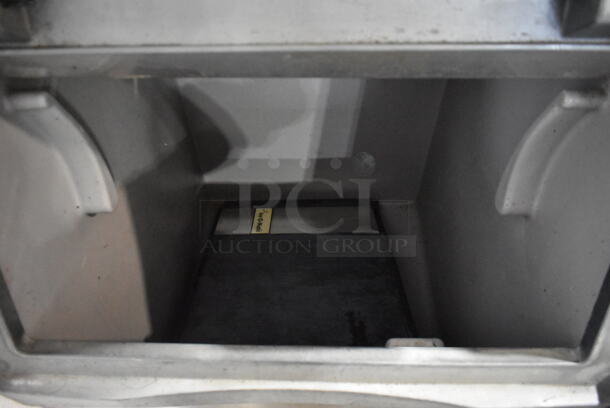Manitowoc ID0452A-161X Stainless Steel Commercial Ice Head on Scotsman Commercial Bin. 115 Volts, 1 Phase.  - Image 4 of 7