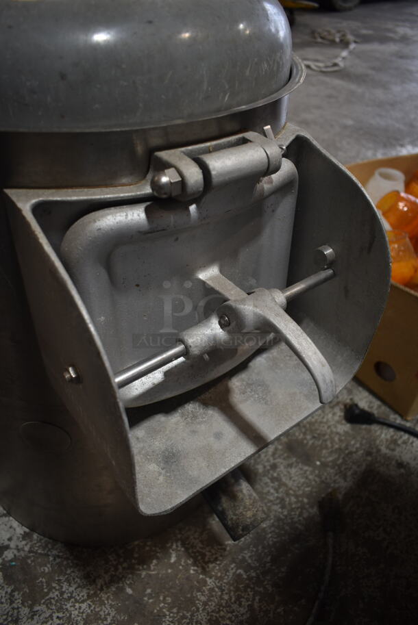 Hobart 6115T Stainless Steel Commercial Countertop Electric Powered Potato Peeler. 115 Volts, 1 Phase.  Tested and Working! - Image 5 of 8
