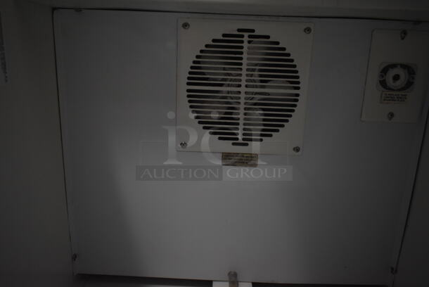 Cornelius Metal Commercial Single Door Reach In Cooler Merchandiser w/ Poly Coated Racks. 115 Volts, 1 Phase. Tested and Working! - Image 7 of 8