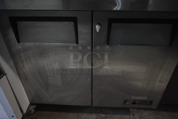True TSSU-36-12M-B Stainless Steel Commercial Sandwich Salad Prep Table Bain Marie Mega Top on Commercial Casters. 115 Volts, 1 Phase. Tested and Powers On But Does Not Get Cold - Image 3 of 8