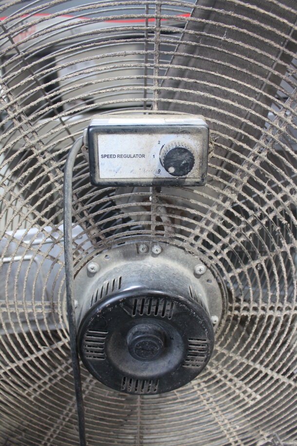 Utilitech Pro SFDC-900F Metal Fan. 120 Volts, 1 Phase. Tested and Working! - Image 5 of 6