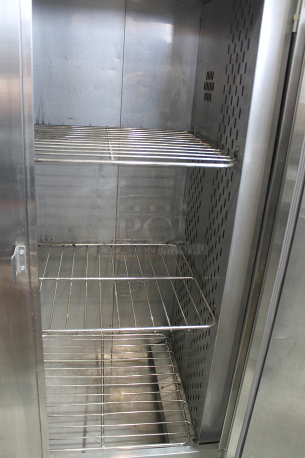 Carter Hoffmann Stainless Steel Commercial Single Door Reach In Warming Cabinet on Commercial Casters. Tested and Working! - Image 3 of 3