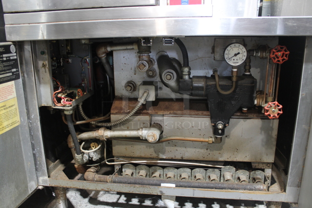 Southbend GGX-2 Stainless Steel Commercial Natural Gas Powered 2 Deck Steam Cabinet. 250,000 BTU.  - Image 4 of 8