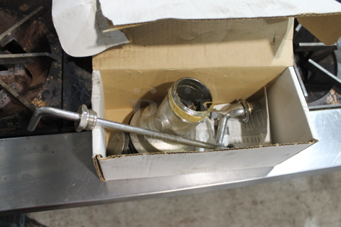 IN ORIGINAL BOX! Fisher 22209 Drainking Stainless Steel Ball Waste Valve Flat Strainer. 