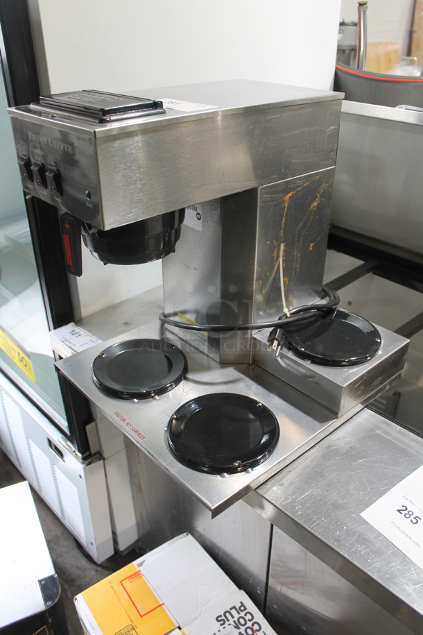 APW Wyott BT 15  Stainless Steel Commercial Countertop 3 Burner Coffee Machine w/ Poly Brew Basket. 120 Volts, 1 Phase.  - Image 2 of 4