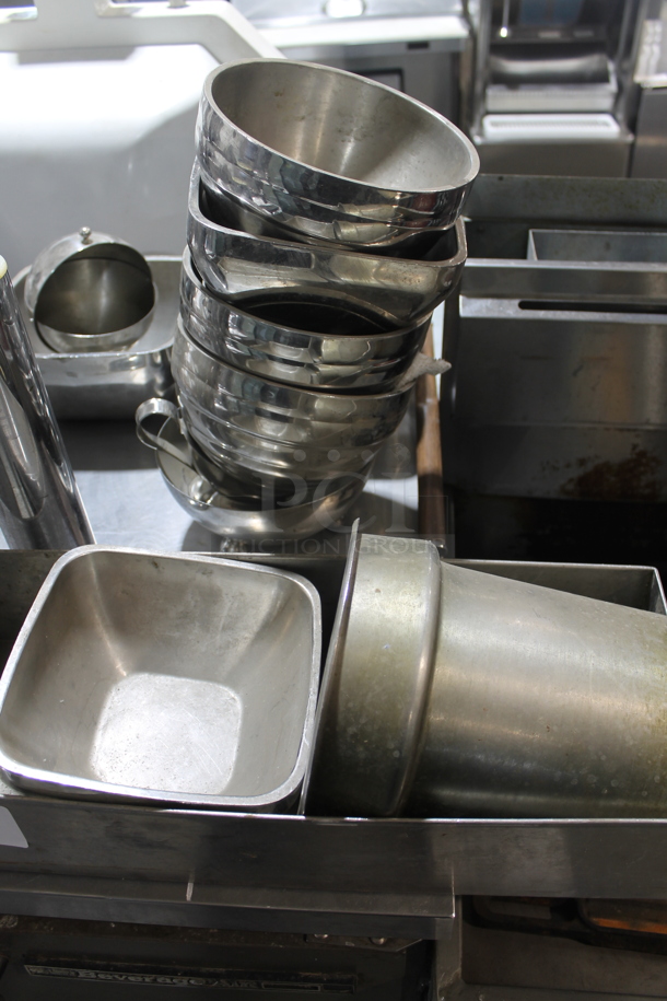 ALL ONE MONEY! Lot of Approximately 15 Metal Items Including Bowls. - Image 1 of 5
