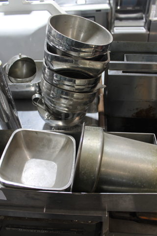 ALL ONE MONEY! Lot of Approximately 15 Metal Items Including Bowls.