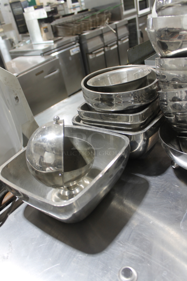 ALL ONE MONEY! Lot of Approximately 15 Metal Items Including Bowls. - Image 5 of 5