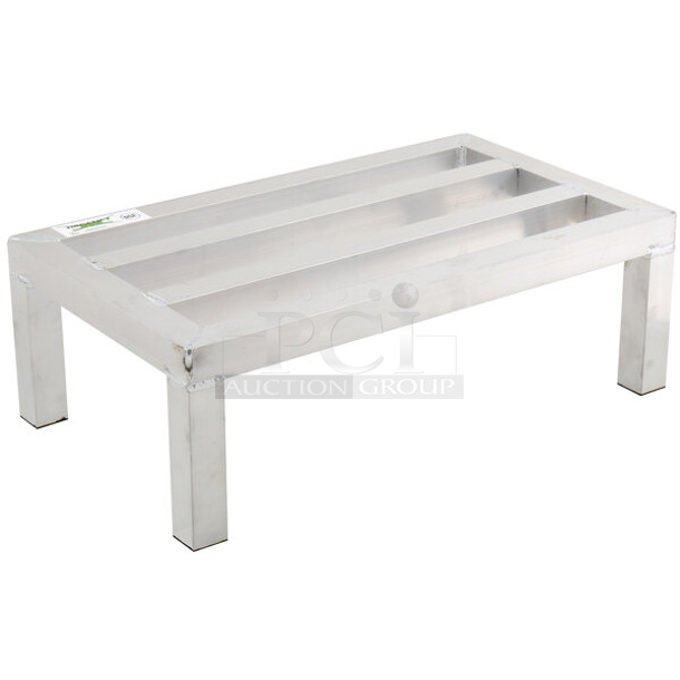 BRAND NEW SCRATCH AND DENT! Regency 600DUN1424 24" x 14" x 8" Aluminum Dunnage Rack - 1300 lb. Capacity - Image 1 of 3