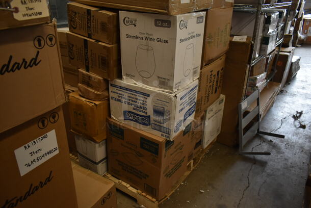 PALLET LOT of 23 BRAND NEW SCRATCH AND DENT! Boxes Including 2 Box 130SLWG12C Choice 12 oz. Light Weight Clear Plastic Stemless Wine Glass - 64/Case, 3 Box 129MCS16B Choice 16 oz. Black 8" x 5 1/4" x 1 1/2" Rectangular Microwavable Heavy Weight Container with Lid - 150/Case, 2 Box 129MCS12B Choice 12 oz. Black 6" x 4 3/4" x 1 3/4" Rectangular Microwavable Heavy Weight Container with Lid - 150/Case, C2464BDL Dart PresentaBowls Pro Clear Square Lid for 24, 32, 48, and 64 oz. Square Plastic Bowls - 252/Case, 00210 Bell Aire Center Fold Towels. 23 Times Your Bid! - Image 7 of 8