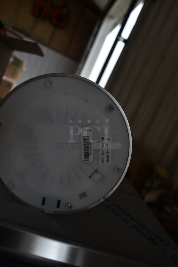 Battery Powered Light Up Stand.  - Image 3 of 3