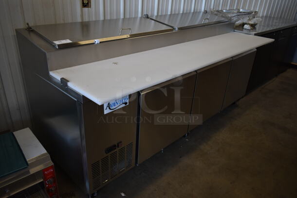 BRAND NEW SCRATCH AND DENT! 2023 Avantco 178SSPPT3 Stainless Steel Commercial Pizza Prep Table on Commercial Casters. 115 Volts, 1 Phase. Tested and Working! - Image 2 of 6