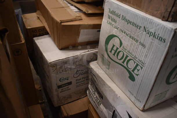 PALLET LOT of 27 BRAND NEW Boxes Including PP2464BDL Dart Presenta/Bowls Pro Vented Clear Square Lid, 128HD8COMBO ChoiceHD 8 oz. Microwavable Translucent Plastic Deli Container and Lid Combo Pack - 240/Case, 50012W Choice 12 oz. White Poly Paper Hot Cup - 1000/Case, 712USTPDSS Lavex Multiroll Toilet Tissue Dispenser, 966TALLFLDB Choice White Tall-Fold 6" x 13" Dispenser Napkin - 8000/Case, 500CC10 Choice 10 oz. Clear PET Plastic Cold Cup - 1000/Case, Ripple Wall Hot Cups, Choice 32 oz Deli Container and Lid, 347SLCF9 Visions Heavy Weight Clear Plastic Stemless Champagne Flute. 27 Times Your Bid! - Image 5 of 9