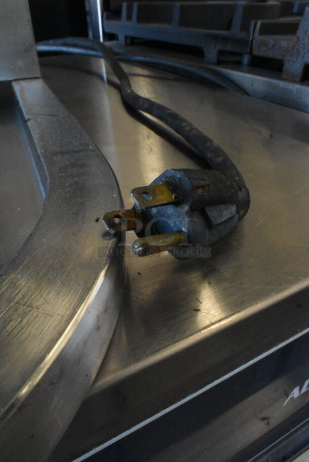 Metal Commercial Countertop Waffle Machine. 115 Volts, 1 Phase. Tested and Powers On But Does Not Get Warm - Image 2 of 3