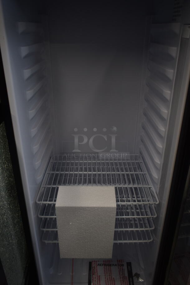 BRAND NEW SCRATCH AND DENT! KoolMore MDR-9CP Metal Commercial Single Door Reach In Cooler Merchandiser w/ Poly Coated Racks. 115 Volts, 1 Phase. Tested and Working! - Image 4 of 5