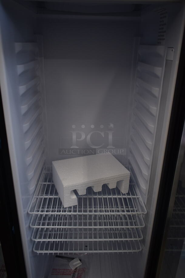 BRAND NEW SCRATCH AND DENT! KoolMore MDR-9CP Metal Commercial Single Door Reach In Cooler Merchandiser w/ Poly Coated Racks. 115 Volts, 1 Phase. Tested and Working! - Image 5 of 5