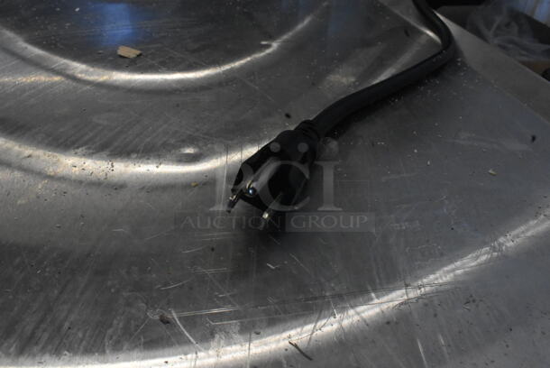 BRAND NEW SCRATCH AND DENT! 2022 Avantco 178CBE72HC Stainless Steel Commercial 4 Drawer Chef Base on Commercial Casters. 115 Volts, 1 Phase. Tested and Working! - Image 3 of 12