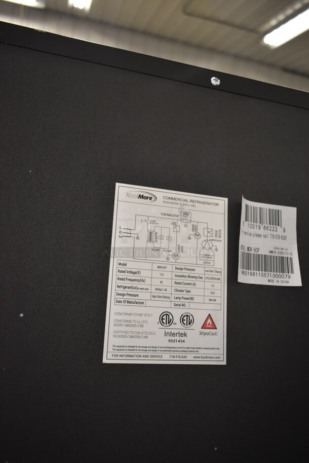 BRAND NEW SCRATCH AND DENT! KoolMore MDR-9CP Metal Commercial Single Door Reach In Cooler Merchandiser w/ Poly Coated Racks. 115 Volts, 1 Phase. Tested and Working! - Image 4 of 4