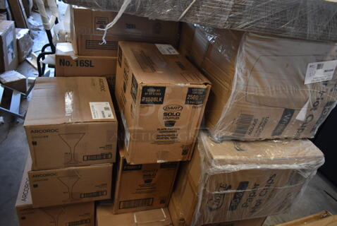 PALLET LOT of 19 BRAND NEW SCRATCH AND DENT! Boxes Including 2 Box of 50010W Choice 10 oz. White Poly Paper Hot Cup - 1000/Case, 2 Box P150BLK Solo 1.5 oz. Black Polystyrene Souffle / Portion Cup - 2500/Case, 3 Arcoroc V4025 Romeo Martini Glasses, Creative Converting 28103981 16 oz. Bermuda Blue Plastic Cup - 20/Pack, 2 Box 760IC08P Choice 8 oz. Pink Paper Frozen Yogurt / Food Cup - 1000/Case. 19 Times Your Bid!