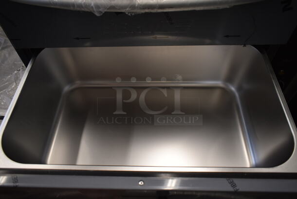 BRAND NEW SCRATCH AND DENT! 2023 ServIt 423WDSFS3 Stainless Steel Commercial 3 Drawer Warming Drawer. 120 Volts, 1 Phase. Cannot Test Due To Cut Power Cord - Image 7 of 10