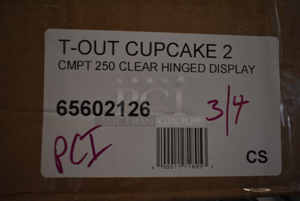 BRAND NEW SCRATCH AND DENT! Polar Pak 2126 2 Compartment Hinged Clear Muffin Takeout Container - 250/Case - Image 2 of 3