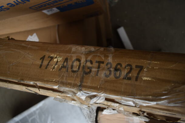 BRAND NEW SCRATCH AND DENT! Assure 177AOGT3627 35 7/8" x 27" x 4" Add-On 6 Burner Griddle Top - Image 2 of 3