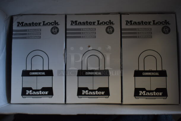 Box of 4 BRAND NEW SCRATCH AND DENT! MasterLock Padlocks.  - Image 1 of 3