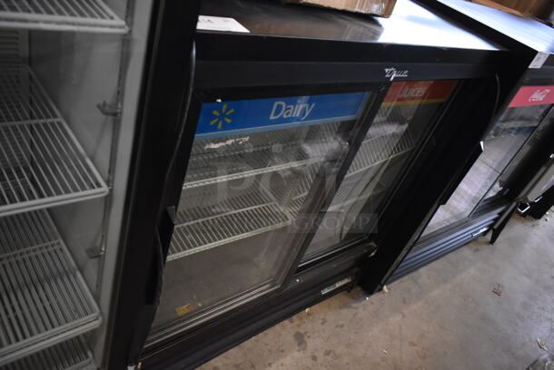 2017 True GDM-41SL-48-HC-LD Metal Commercial 2 Door Reach In Cooler Merchandiser w/ Poly Coated Racks. 115 Volts, 1 Phase. Tested and Working! - Image 3 of 6
