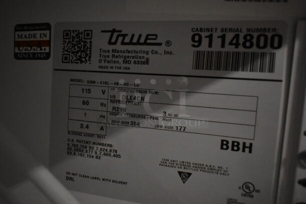 2017 True GDM-41SL-48-HC-LD Metal Commercial 2 Door Reach In Cooler Merchandiser w/ Poly Coated Racks. 115 Volts, 1 Phase. Tested and Working! - Image 4 of 6