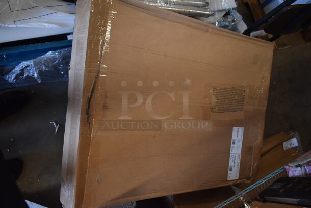 BRAND NEW SCRATCH AND DENT! Box of 8 Avantco 178CLIP Refrigeration Shelf Clip and 2 Avantco 178SHELFA Coated Wire Shelf - 23 5/8" x 23 1/4" - Image 2 of 2