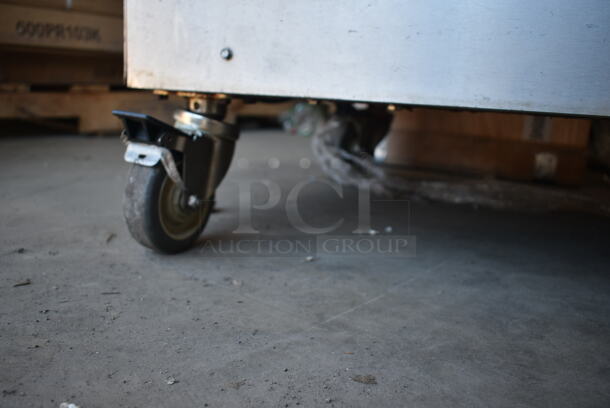 2016 Hobart MG2032 Metal Commercial Floor Style Electric Powered Meat Mixer Grinder w/ Foot Pedal on Commercial Casters. 208 Volts, 3 Phase. Tested and Working! - Image 4 of 6