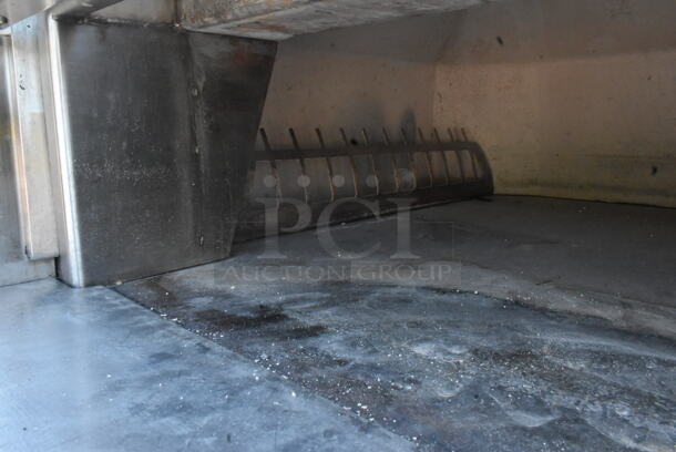 WoodStone WS-FD-8645-RFG-LR-IR-NG Metal Commercial Natural Gas Powered Fire Deck Hearth Pizza Oven. 225,000 BTU.  - Image 5 of 9