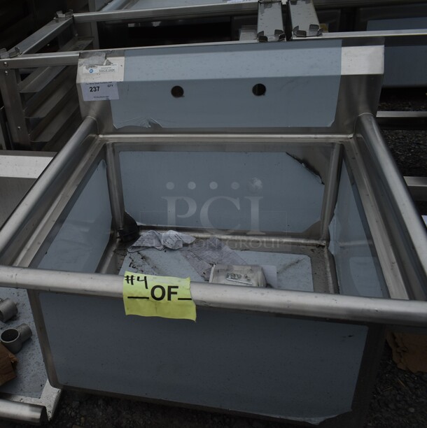 BRAND NEW SCRATCH AND DENT! Steelton 522CS12424 29 1/2" 18-Gauge Stainless Steel One Compartment Commercial Sink without Drainboard - 24" x 24" x 12" Bowl. No Legs.  - Image 2 of 4