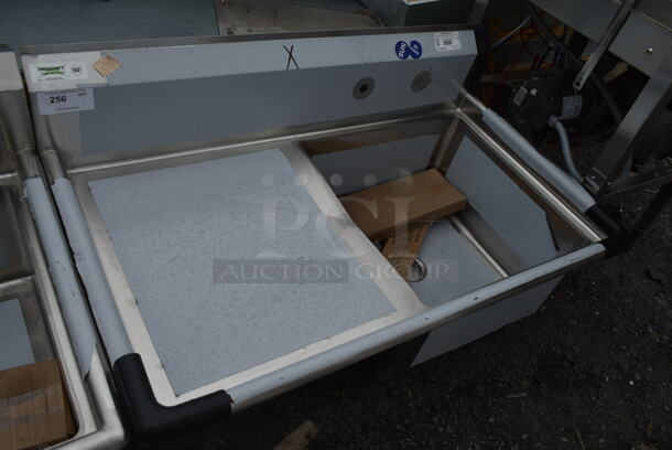 BRAND NEW SCRATCH AND DENT! Regency 600S1232324L Stainless Steel Single Bay Sink w/ Left Side Drain Board.  - Image 3 of 4
