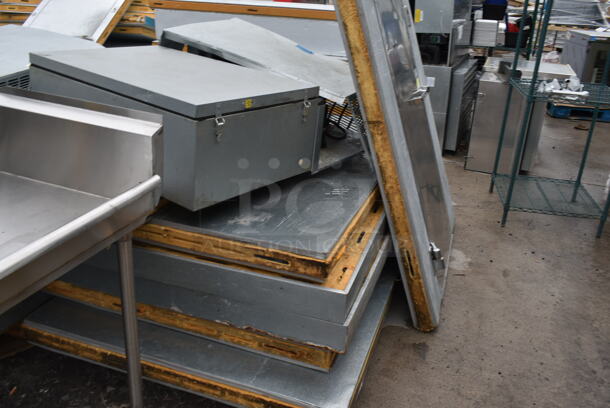 8'x8' Norlake SELF CONTAINED Walk In Freezer Box w/ Copeland FJEF-0108-CFV-060 208-230 Volt, 1 Phase Compressor and Norlake CPF075DC-A 208-230 Volt, 1 Phase Condenser. No Floor. - Image 9 of 12